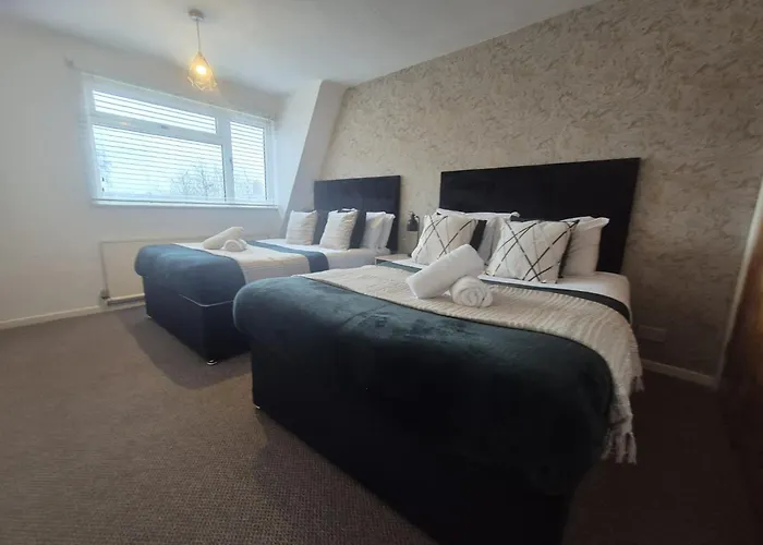 The Grand Retreat - Games - Garden بيت للعطل *