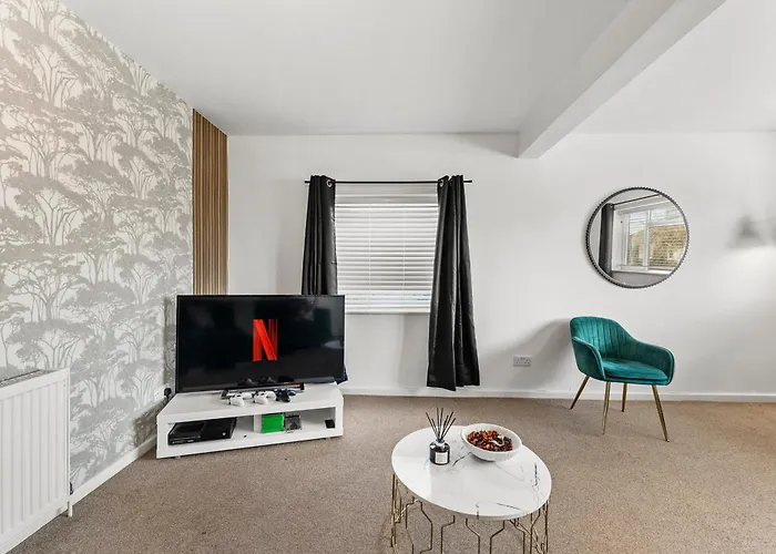 The Grand Retreat - Games - Garden Bristol