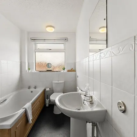 The Grand Retreat - Games - Garden Dom wakacyjny *