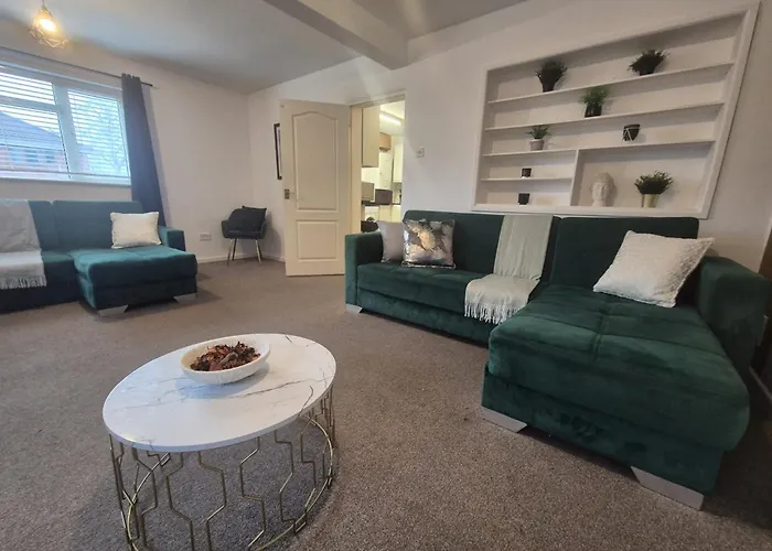 The Grand Retreat - Games - Garden Bristol